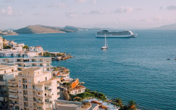 Comment choisir une compagnie de croisière pour un premier voyage en mer ?