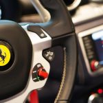 Acheter une Ferrari d’occasion : quels points vérifier pour une expérience « F1 » parfaite ?