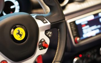 Acheter une Ferrari d’occasion : quels points vérifier pour une expérience « F1 » parfaite ?