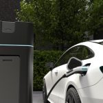 Comment la loi LOM encadre l’installation des bornes de recharge en entreprise ?