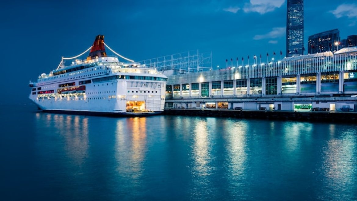 Quels pays visite une croisière de luxe Ponant : panorama des itinéraires à travers le monde