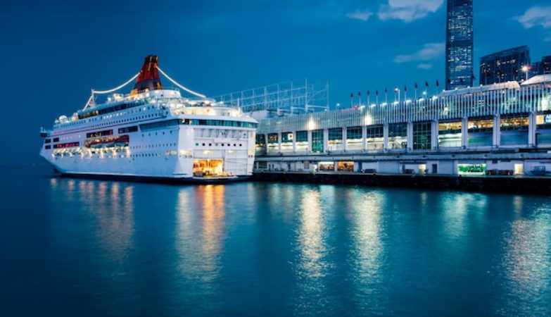 Quels pays visite une croisière de luxe Ponant : panorama des itinéraires à travers le monde