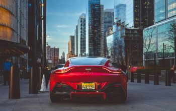 Acheter une Aston Martin Vantage d'occasion : ce qu'il faut savoir avant de se lancer